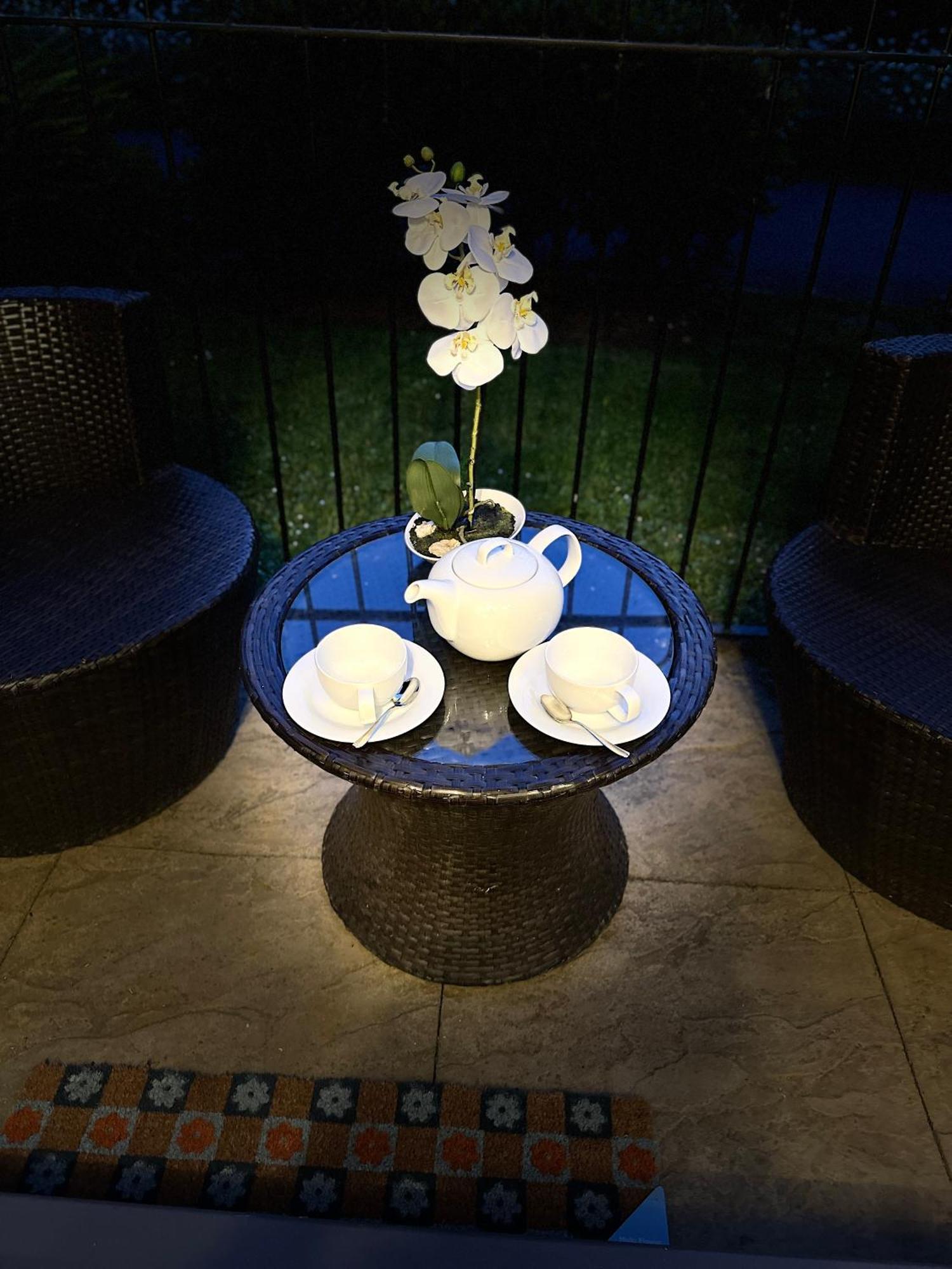 Aroma Cambridge Appartement Girton  Buitenkant foto