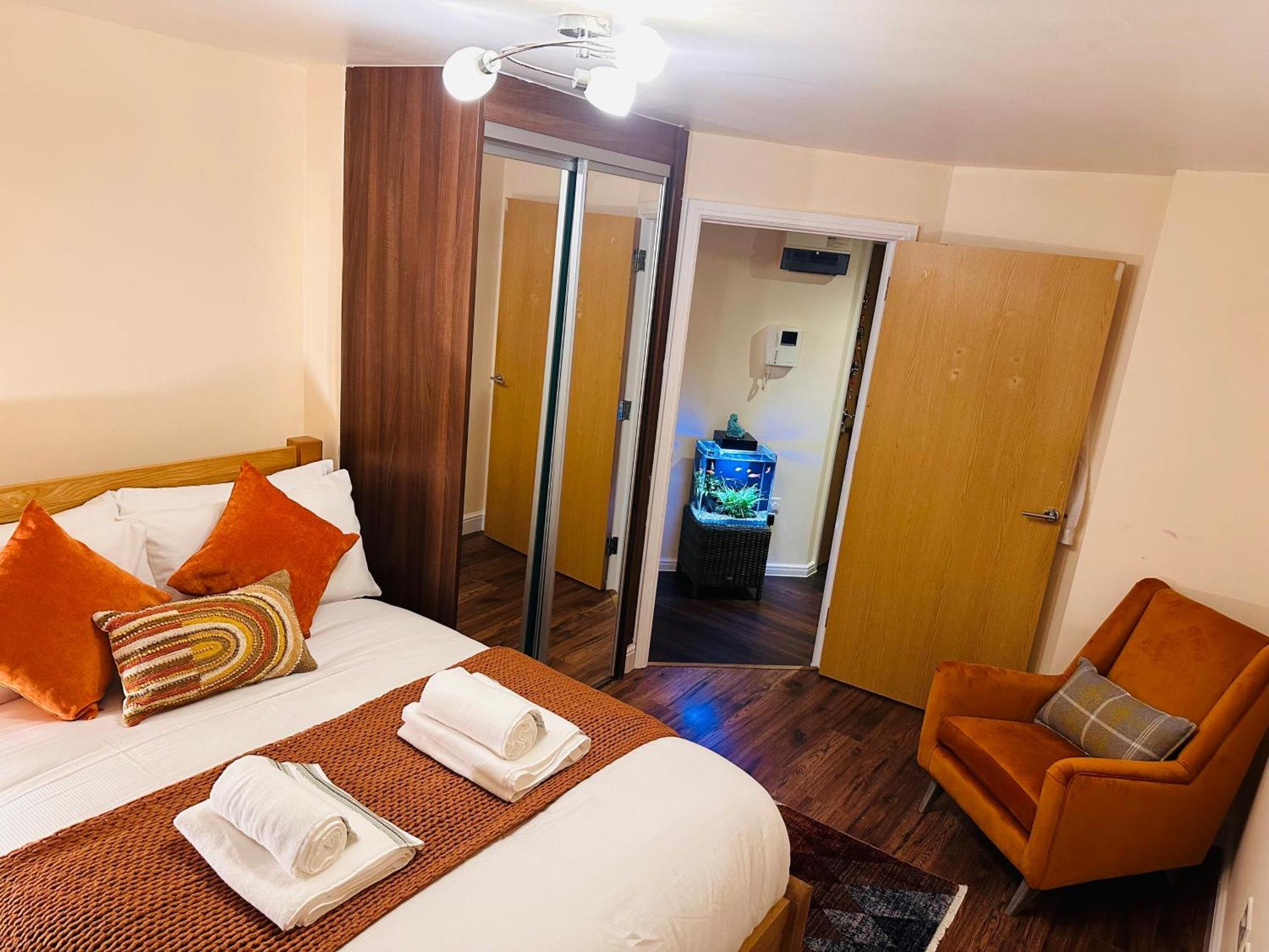 Aroma Cambridge Appartement Girton  Buitenkant foto