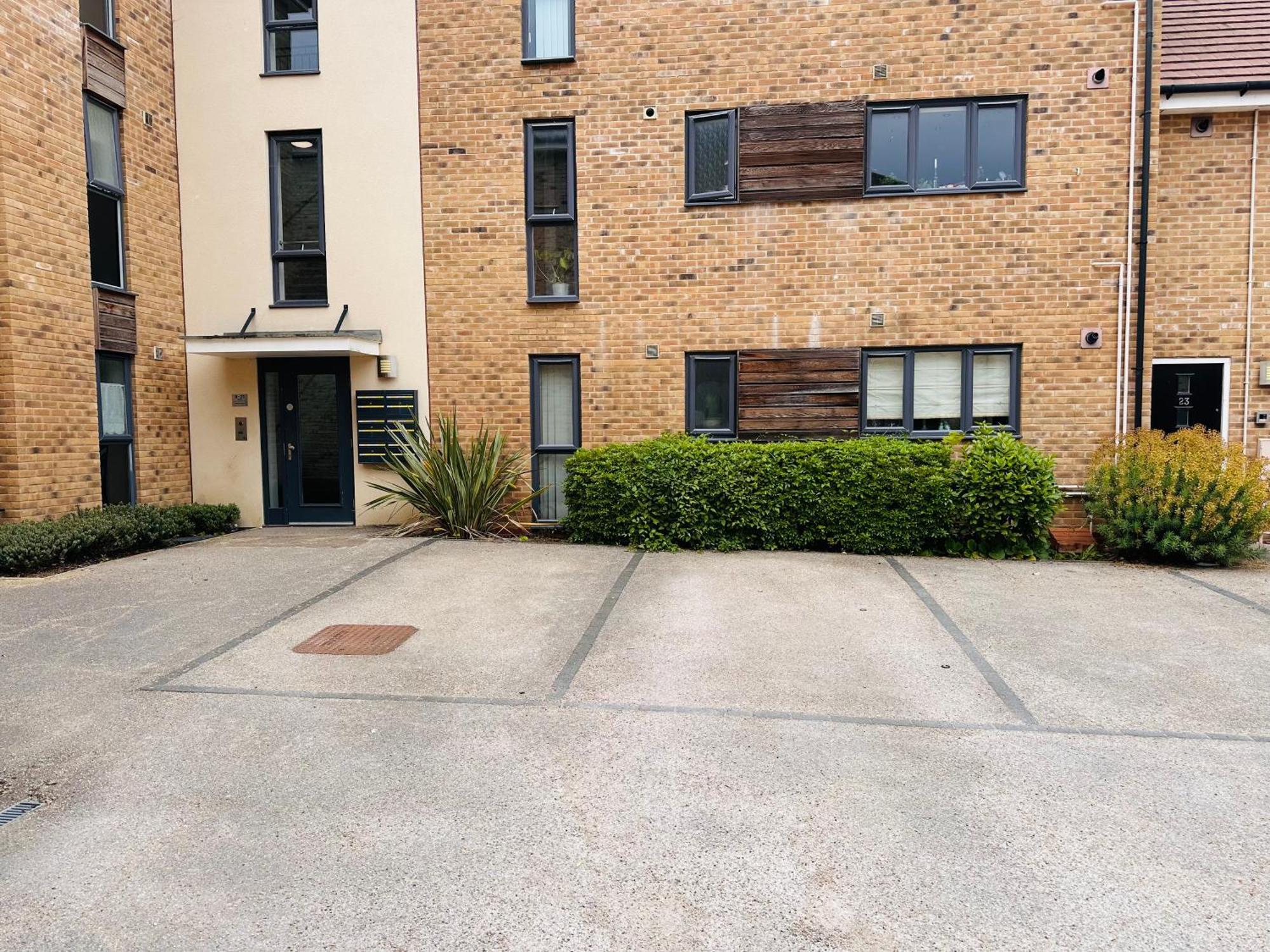 Aroma Cambridge Appartement Girton  Buitenkant foto